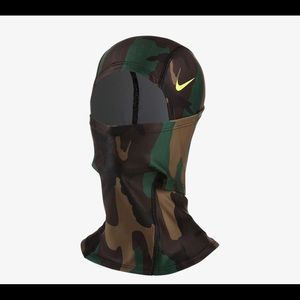 Nike pro combat hyperwarm hood